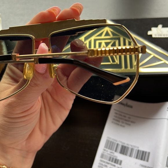 Literally one of a kind - Picture 4 of 7